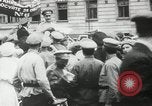 Standbild russische Revolution und Lenin Sankt Petersburg Russland, 1917, aus Sekunde 35 historischem Filmmaterial Videoclip 65675064325