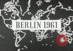 Immagine di Muro di Berlino in costruzione Berlino Germania, 1961, secondo 4 filmato di repertorio 65675064335