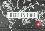 Immagine di Muro di Berlino in costruzione Berlino Germania, 1961, secondo 6 filmato di repertorio 65675064335