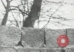 Immagine di Muro di Berlino in costruzione Berlino Germania, 1961, secondo 14 filmato di repertorio 65675064335