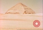 Immagine di Passo grande piramide complesso Egitto Saqqara, 1951, secondo 26 filmato di repertorio 65675064339
