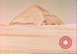 Immagine di Passo grande piramide complesso Egitto Saqqara, 1951, secondo 28 filmato di repertorio 65675064339