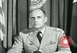 Standbild General Matthew Ridgway kommentiert B Japan, 1951, aus Sekunde 3 historischem Filmmaterial Videoclip 65675064375