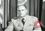 Standbild General Matthew Ridgway kommentiert B Japan, 1951, aus Sekunde 40 historischem Filmmaterial Videoclip 65675064375
