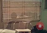 Standbild Marihuana Erkennung Hunde San Diego California USA, 1975, aus Sekunde 33 historischem Filmmaterial Videoclip 65675064377