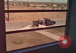 Standbild Marihuana Erkennung Hunde San Diego California USA, 1975, aus Sekunde 42 historischem Filmmaterial Videoclip 65675064377