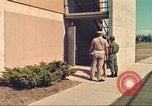 Standbild Marihuana Erkennung Hunde San Diego California USA, 1975, aus Sekunde 58 historischem Filmmaterial Videoclip 65675064377