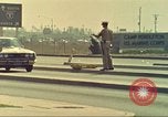 Image la détection de la marijuana chien San Diego California USA, 1975, de la seconde 7 séquences d'archives historiques vidéo 65675064378