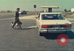 Image la détection de la marijuana chien San Diego California USA, 1975, de la seconde 6 séquences d'archives historiques vidéo 65675064379