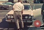Image la détection de la marijuana chien San Diego California USA, 1975, de la seconde 28 séquences d'archives historiques vidéo 65675064379