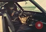 Image la détection de la marijuana chien San Diego California USA, 1975, de la seconde 53 séquences d'archives historiques vidéo 65675064379