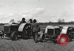 Image tracteurs Fordson United States USA, 1924, de la seconde 28 séquences d'archives historiques vidéo 65675064407