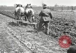 Image tracteurs Fordson United States USA, 1924, de la seconde 53 séquences d'archives historiques vidéo 65675064407