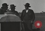 Image tracteurs Fordson United States USA, 1924, de la seconde 57 séquences d'archives historiques vidéo 65675064407