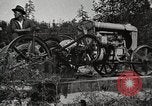 Image tracteurs Fordson United States USA, 1924, de la seconde 14 séquences d'archives historiques vidéo 65675064408