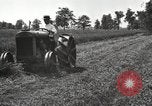Standbild Fordson Schlepper United States USA, 1924, aus Sekunde 29 historischem Filmmaterial Videoclip 65675064411