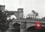 Immagine di White River Bridge Indianapolis Indiana USA, 1916, secondo 15 filmato di repertorio 65675064437