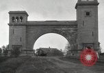 Immagine di White River Bridge Indianapolis Indiana USA, 1916, secondo 24 filmato di repertorio 65675064437