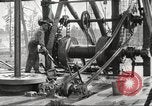 Standbild Ölindustrie United States USA, 1920, aus Sekunde 32 historischem Filmmaterial Videoclip 65675064491