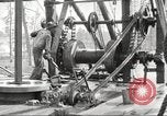 Standbild Ölindustrie United States USA, 1920, aus Sekunde 34 historischem Filmmaterial Videoclip 65675064491