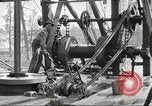 Standbild Ölindustrie United States USA, 1920, aus Sekunde 41 historischem Filmmaterial Videoclip 65675064491