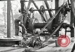 Standbild Ölindustrie United States USA, 1920, aus Sekunde 43 historischem Filmmaterial Videoclip 65675064491