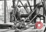 Standbild Ölindustrie United States USA, 1920, aus Sekunde 44 historischem Filmmaterial Videoclip 65675064491