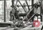 Standbild Ölindustrie United States USA, 1920, aus Sekunde 45 historischem Filmmaterial Videoclip 65675064491
