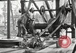 Standbild Ölindustrie United States USA, 1920, aus Sekunde 46 historischem Filmmaterial Videoclip 65675064491