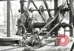 Standbild Ölindustrie United States USA, 1920, aus Sekunde 49 historischem Filmmaterial Videoclip 65675064491
