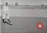 Immagine di Walter Hagen giocando a golf Bloomfield Hills Michigan USA, 1919, secondo 4 filmato di repertorio 65675064503