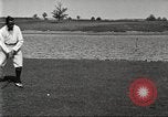 Immagine di Walter Hagen giocando a golf Bloomfield Hills Michigan USA, 1919, secondo 13 filmato di repertorio 65675064503