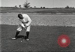 Immagine di Walter Hagen giocando a golf Bloomfield Hills Michigan USA, 1919, secondo 16 filmato di repertorio 65675064503