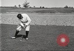 Immagine di Walter Hagen giocando a golf Bloomfield Hills Michigan USA, 1919, secondo 18 filmato di repertorio 65675064503