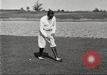 Immagine di Walter Hagen giocando a golf Bloomfield Hills Michigan USA, 1919, secondo 26 filmato di repertorio 65675064503