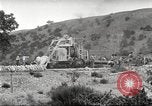 Standbild Straßenbau Los Angeles California USA, 1920, aus Sekunde 30 historischem Filmmaterial Videoclip 65675064521