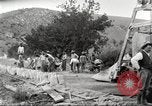Standbild Straßenbau Los Angeles California USA, 1920, aus Sekunde 35 historischem Filmmaterial Videoclip 65675064521