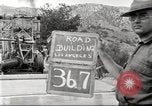 Standbild Straßenbau Los Angeles California USA, 1920, aus Sekunde 45 historischem Filmmaterial Videoclip 65675064521