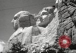 Standbild Mount Rushmore National Memorial South Dakota United States USA, 1939, aus Sekunde 11 historischem Filmmaterial Videoclip 65675064529