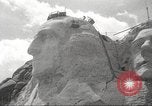 Standbild Mount Rushmore National Memorial South Dakota United States USA, 1939, aus Sekunde 17 historischem Filmmaterial Videoclip 65675064529
