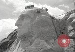 Standbild Mount Rushmore National Memorial South Dakota United States USA, 1939, aus Sekunde 18 historischem Filmmaterial Videoclip 65675064529