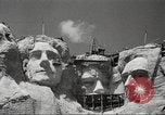 Standbild Mount Rushmore National Memorial South Dakota United States USA, 1939, aus Sekunde 29 historischem Filmmaterial Videoclip 65675064529