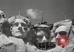 Standbild Mount Rushmore National Memorial South Dakota United States USA, 1939, aus Sekunde 30 historischem Filmmaterial Videoclip 65675064529