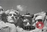 Standbild Mount Rushmore National Memorial South Dakota United States USA, 1939, aus Sekunde 32 historischem Filmmaterial Videoclip 65675064529
