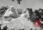 Standbild Mount Rushmore National Memorial South Dakota United States USA, 1939, aus Sekunde 36 historischem Filmmaterial Videoclip 65675064529
