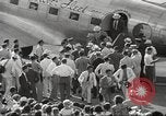 Standbild Arzt James Smith wegen Untreue New Orleans Louisiana USA, 1939, aus Sekunde 13 historischem Filmmaterial Videoclip 65675064533