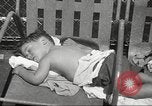 Standbild unterprivilegierte Kinder New York United States USA, 1939, aus Sekunde 33 historischem Filmmaterial Videoclip 65675064535
