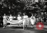 Immagine di Sfilata in corso New York United States USA, 1939, secondo 29 filmato di repertorio 65675064537