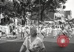 Immagine di Sfilata in corso New York United States USA, 1939, secondo 42 filmato di repertorio 65675064537