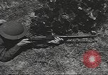 Standbild amerikanische Soldaten United States USA, 1942, aus Sekunde 52 historischem Filmmaterial Videoclip 65675064541